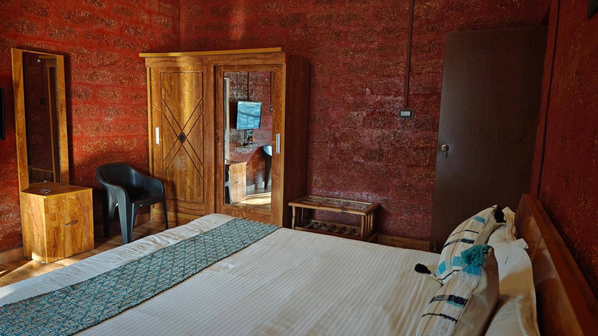 Stone Casa By Vgh 4Bhk Villa With Swimming Pool Mahābaleshwar Exteriér fotografie